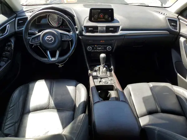 3MZBN1L39JM211053 2018 MAZDA 3 - Image 8