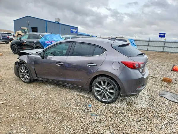 3MZBN1L39JM215331 2018 MAZDA 3 - Image 2