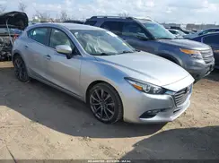 3MZBN1L39JM228158 2018 MAZDA 3
