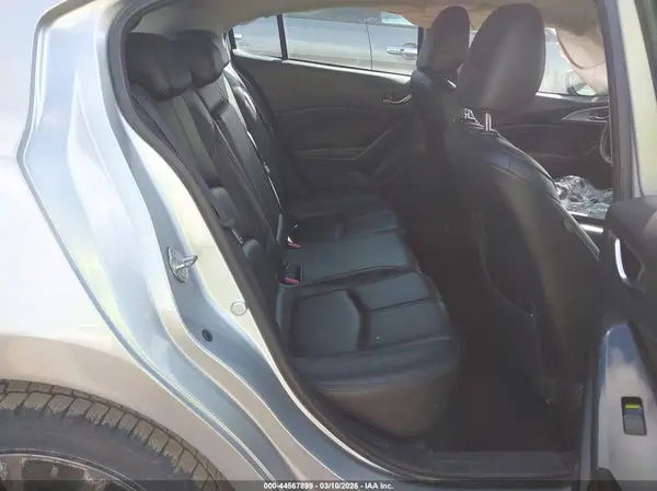 3MZBN1L39JM228158 2018 MAZDA 3 - Image 8