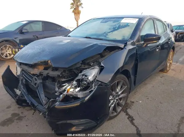 3MZBN1L39JM234297 2018 MAZDA 3 - Image 2
