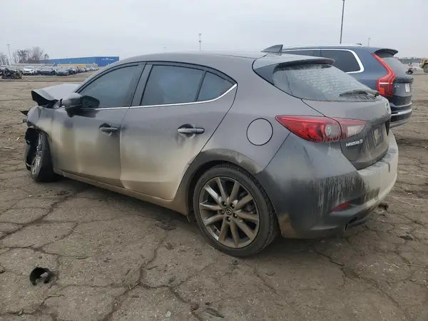 3MZBN1L39JM234381 2018 MAZDA 3 - Image 2