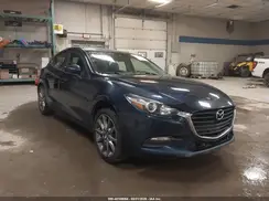 3MZBN1L39JM240729 2018 MAZDA 3