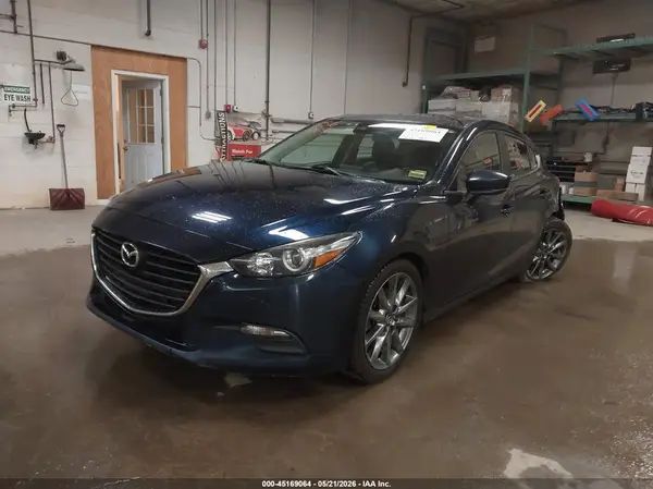 3MZBN1L39JM240729 2018 MAZDA 3 - Image 2