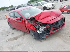 3MZBN1L39JM273990 2018 MAZDA 3