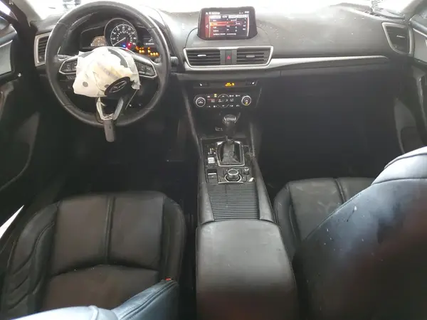 3MZBN1L39JM276713 2018 MAZDA 3 - Image 8