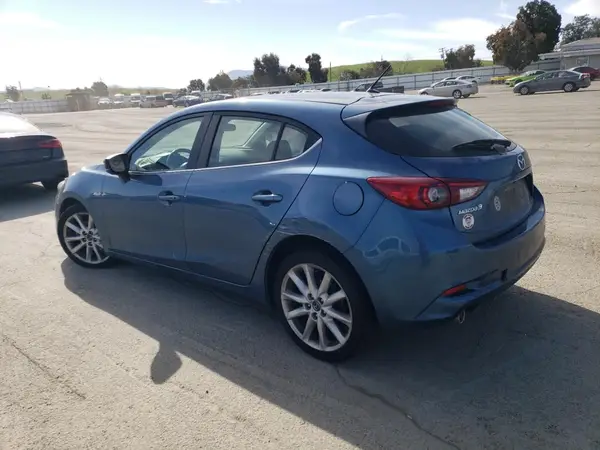 3MZBN1L3XHM157756 2017 MAZDA 3 - Image 2