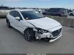 3MZBN1L3XJM167614 2018 MAZDA 3