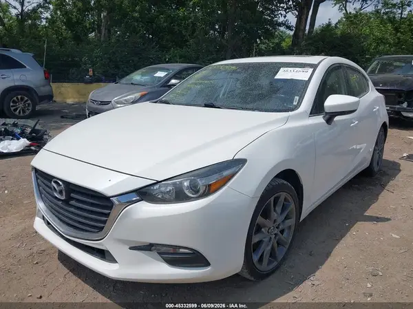 3MZBN1L3XJM172053 2018 MAZDA 3 - Image 2