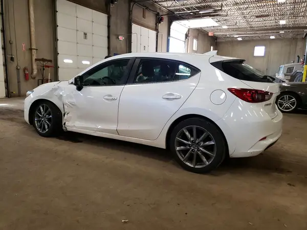 3MZBN1L3XJM175986 2018 MAZDA 3 - Image 2
