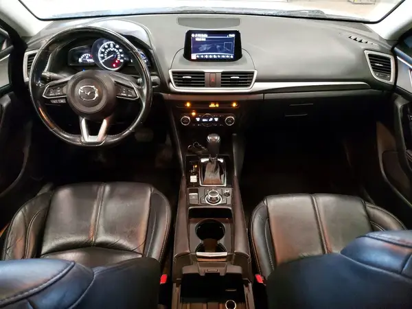 3MZBN1L3XJM175986 2018 MAZDA 3 - Image 8