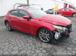 3MZBN1L3XJM177124 2018 MAZDA 3