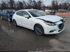 3MZBN1L3XJM200823 2018 MAZDA 3