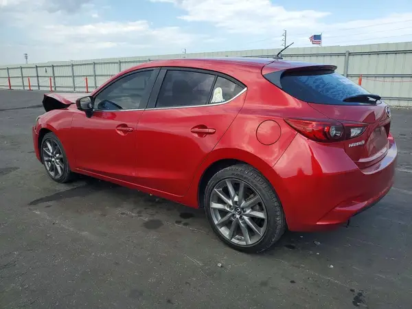 3MZBN1L3XJM203916 2018 MAZDA 3 - Image 2
