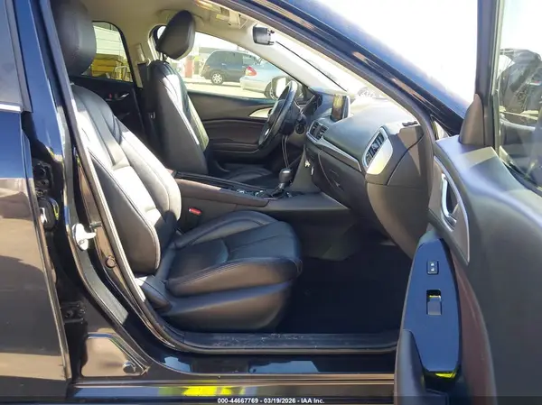 3MZBN1L3XJM204919 2018 MAZDA 3 - Image 8