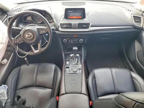 3MZBN1L3XJM242067 2018 MAZDA 3 - Image 8
