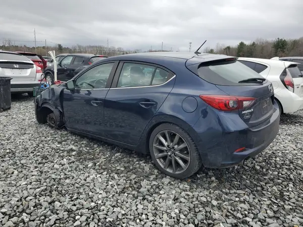 3MZBN1L3XJM245793 2018 MAZDA 3 - Image 2