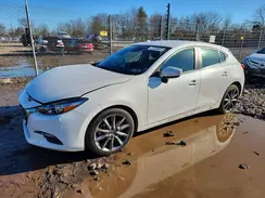 3MZBN1L3XJM261962 2018 MAZDA 3