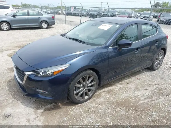 3MZBN1L3XJM266157 2018 MAZDA 3 - Image 2
