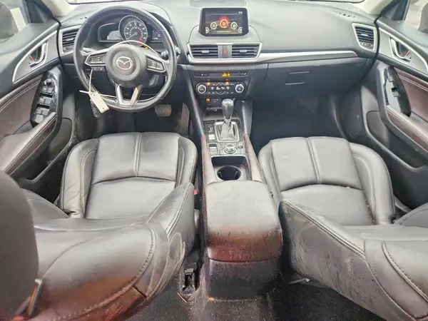 3MZBN1L3XJM270564 2018 MAZDA 3 - Image 8