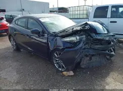 3MZBN1L3XJM273965 2018 MAZDA 3