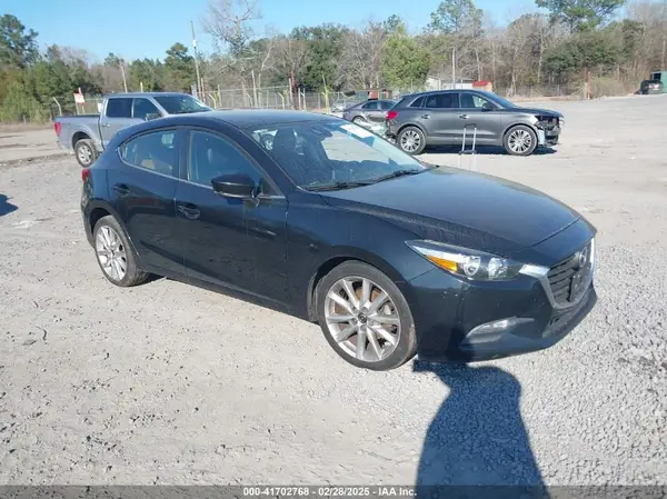 3MZBN1L70HM116586 2017 MAZDA 3 - Image 1