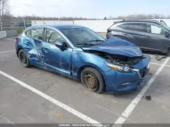 3MZBN1L71JM244728 2018 MAZDA 3