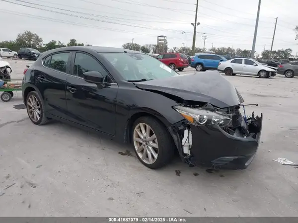 3MZBN1L72HM125872 2017 MAZDA 3 - Image 1