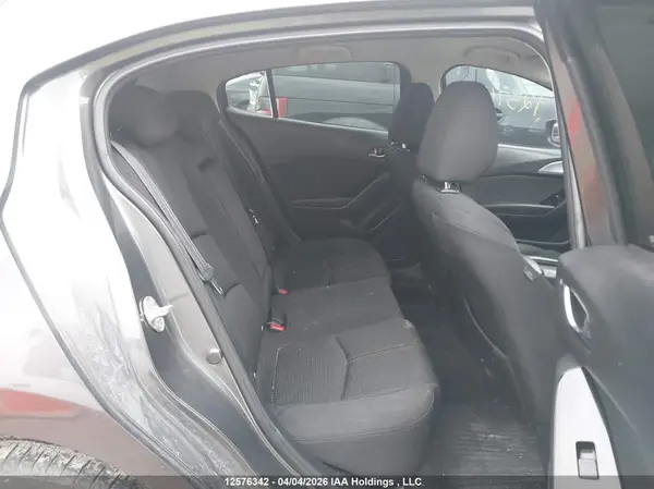 3MZBN1L72JM227582 2018 MAZDA 3 - Image 8