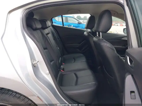 3MZBN1L73HM100687 2017 MAZDA 3 - Image 8