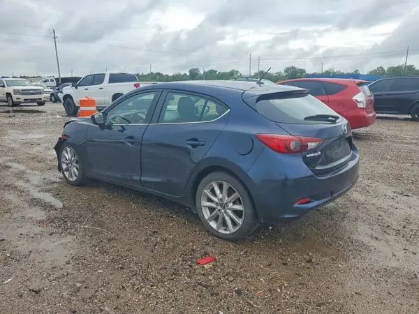 3MZBN1L73HM141062 2017 MAZDA 3 - Image 2