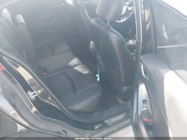 3MZBN1L74HM127610 2017 MAZDA 3 - Image 8