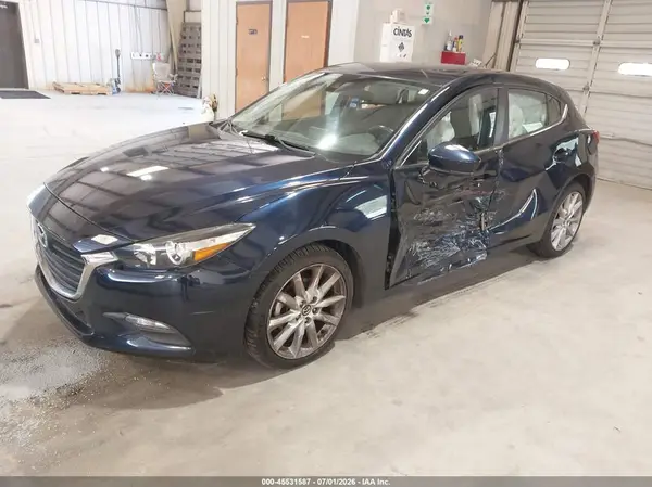 3MZBN1L74HM142852 2017 MAZDA 3 - Image 2