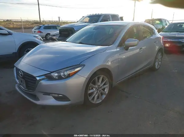 3MZBN1L75HM107771 2017 MAZDA 3 - Image 2