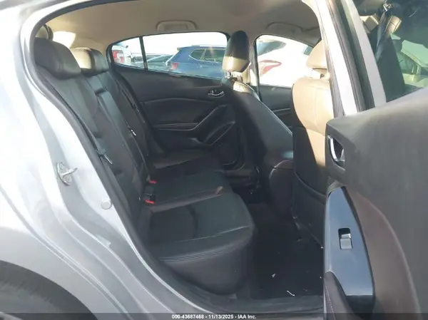 3MZBN1L75HM107771 2017 MAZDA 3 - Image 8