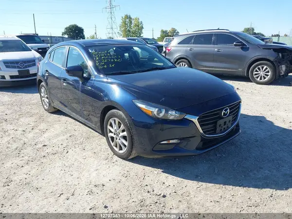 3MZBN1L75JM227222 2018 MAZDA 3 - Image 1