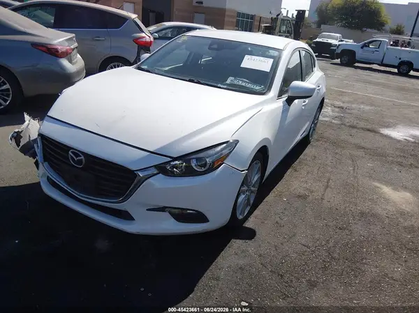 3MZBN1L77HM103804 2017 MAZDA 3 - Image 2