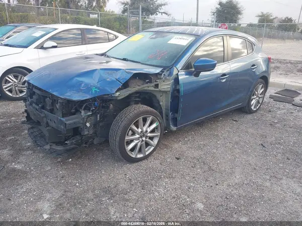3MZBN1L78HM119333 2017 MAZDA 3 - Image 2