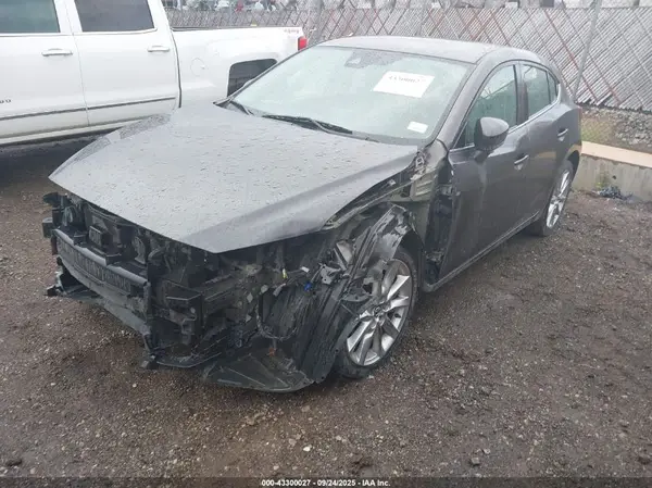 3MZBN1L78HM121275 2017 MAZDA 3 - Image 2
