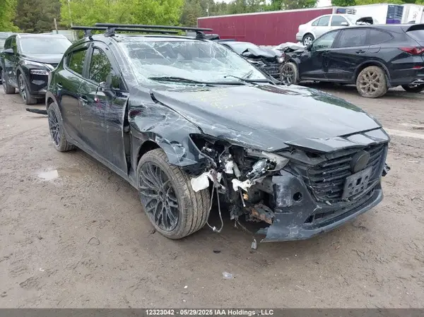 3MZBN1L78JM222175 2018 MAZDA 3 - Image 1