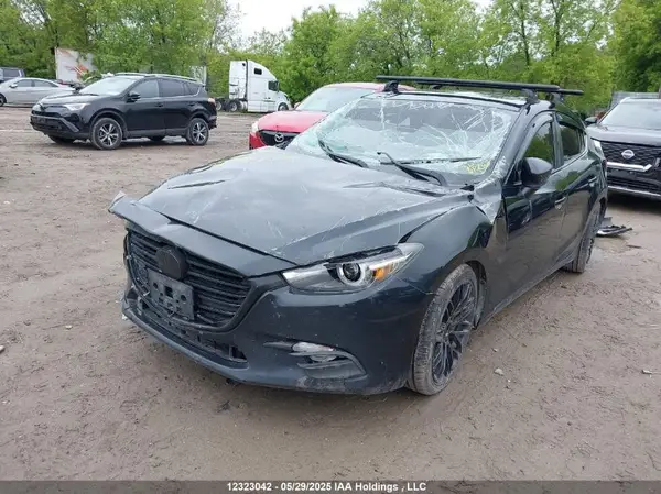3MZBN1L78JM222175 2018 MAZDA 3 - Image 2