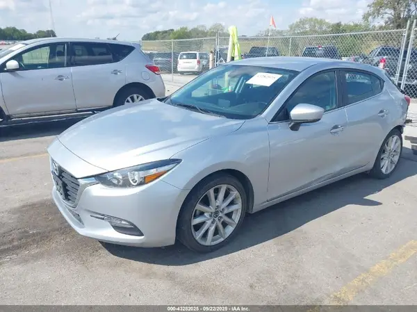 3MZBN1L79HM126369 2017 MAZDA 3 - Image 2