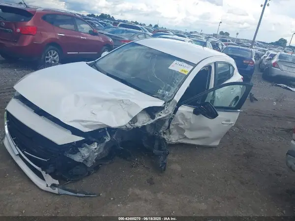 3MZBN1L79HM148596 2017 MAZDA 3 - Image 2