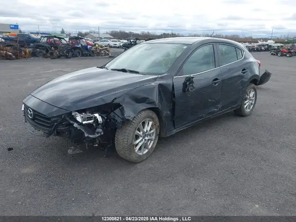 3MZBN1L7XHM140197 2017 MAZDA 3 - Image 2