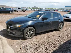 3MZBN1M30JM160668 2018 MAZDA 3