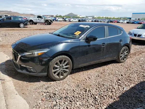 3MZBN1M30JM160668 2018 MAZDA 3 - Image 1