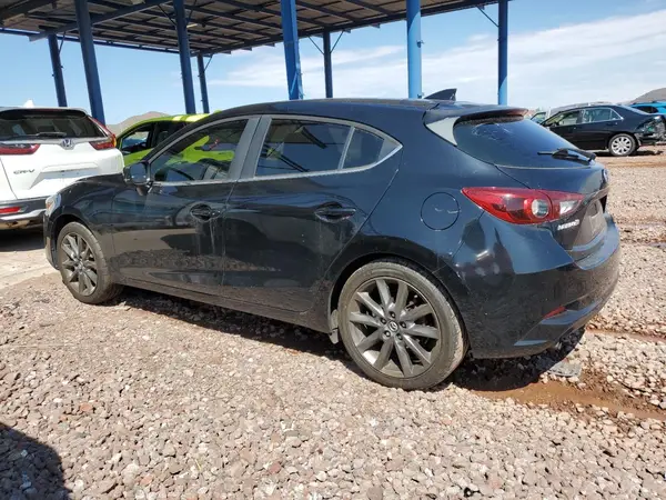3MZBN1M30JM160668 2018 MAZDA 3 - Image 2