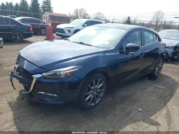 3MZBN1M30JM164834 2018 MAZDA 3 - Image 2