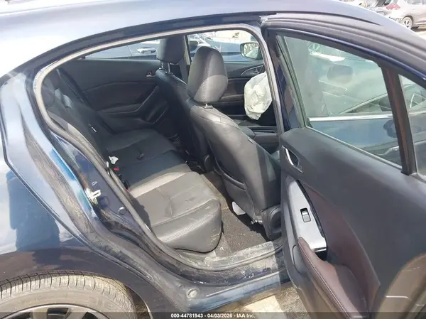 3MZBN1M30JM164834 2018 MAZDA 3 - Image 8