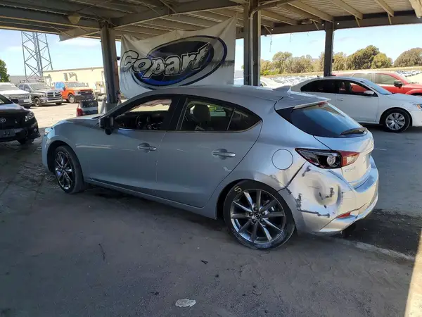 3MZBN1M30JM166535 2018 MAZDA 3 - Image 2